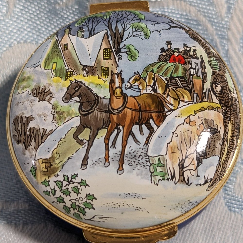 Lovely Collectors Harrods Ltd. Ed. 1984 Christmas Enamel Trinket Box Hand Paint